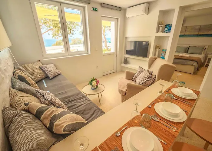 Ni&gio Sterna 6 פארוס